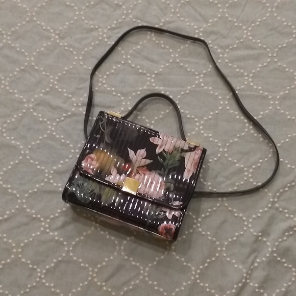 ted baker sunnie circular bag